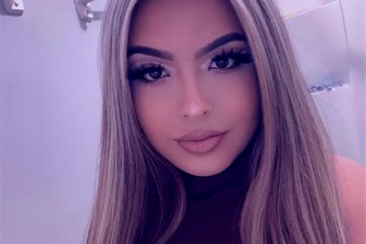 Quinn, 38, a blonde amber-eyed latina companion based in Akraifnia. Offering Deep French Kissing, 69, Duos, BDSM. Available for incall and outcall, overnight...