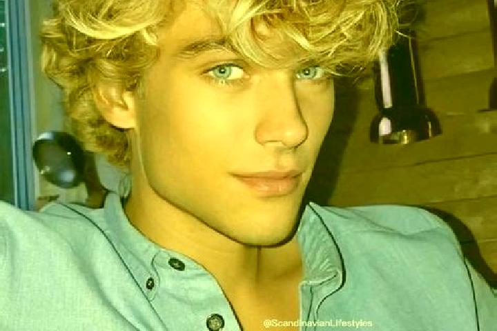 Quinn, 38, a blonde blue-eyed middle eastern companion based in Valdunquillo. Offering Girlfriend Experience, Roleplay, Overnight, Dinner Date. Available for...