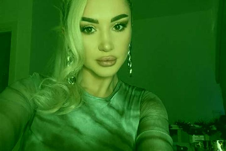 Quinn, 38, a blonde dark-eyed middle eastern companion based in Rampur. Offering Girlfriend Experience, Party Girl, A-Level, GFE. Available for incall and ou...