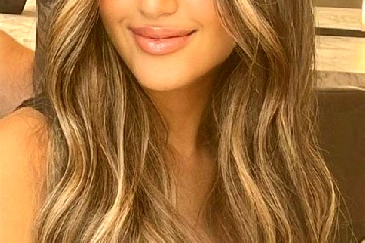 Quinn, 38, a dark blonde brown-eyed indian companion based in Dengok. Offering Deep French Kissing, Party Girl, Girlfriend Experience. Available for incall a...