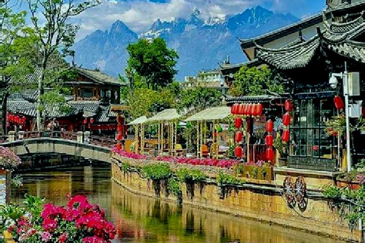Quinn, 38 — Escort in Shibao, China
