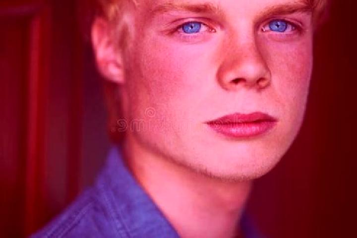 Quinn, 39, a blonde blue-eyed mixed companion based in Chilieni. Offering Erotic Massage, Travel Companion, Domination, Couples. Available for incall and out...