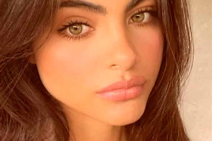 Quinn, 39, a brunette hazel-eyed latina companion based in Gorod Shebekino. Offering Couples, CIM, Striptease, Roleplay, Deep French Kissing. Available for i...
