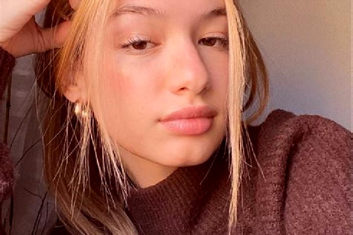 Riley, 20, a blonde brown-eyed ebony companion based in Vilkhivchyk. Offering OWO, Striptease, Couples, Erotic Massage, Overnight. Available for incall and o...