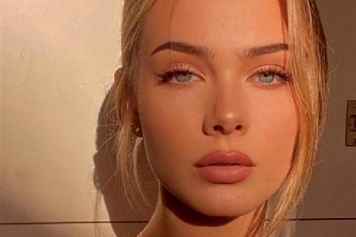 Riley, 20, a blonde dark-eyed european companion based in Lauenburg. Offering Duos, GFE, Party Girl. Available for incall and outcall, overnight bookings ava...