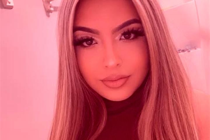 Riley, 20, a blonde grey-eyed latina companion based in Feins. Offering Domination, Girlfriend Experience, A-Level, Massage, BDSM. Available for incall and o...