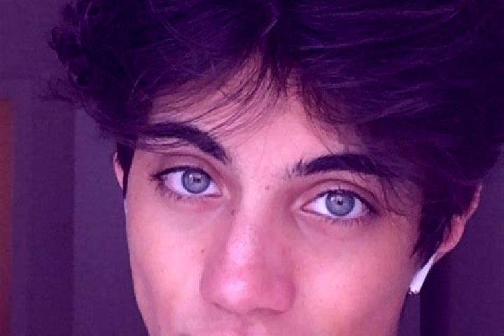 Riley, 20, a chestnut blue-eyed caucasian companion based in Tupiratins. Offering Deep French Kissing, Travel Companion, Tantra. Available for incall and out...