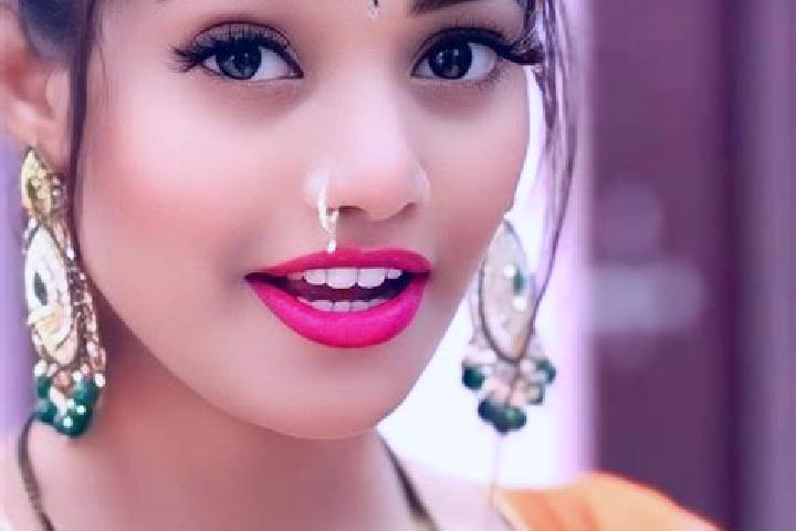 Riley, 20 — Escort in Sheikhpura, India