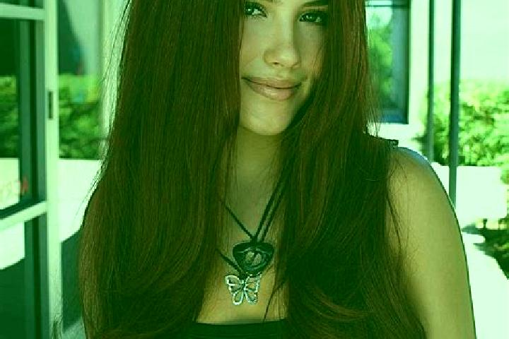 Riley, 21, a auburn dark-eyed caucasian companion based in Malysheva. Offering OWO, Couples, BDSM. Available for incall and outcall, overnight bookings avail...
