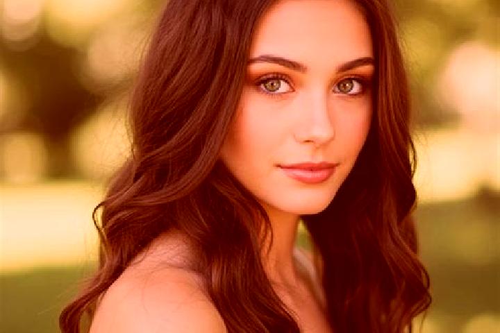 Riley, 21, a brunette hazel-eyed latina companion based in Scarborough. Offering GFE, Duos, OWO, Overnight, BDSM. Available for incall and outcall, overnight...