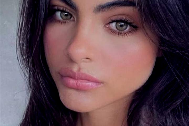 Riley, 21, a chestnut hazel-eyed indian companion based in Kerebadougou. Offering 69, Overnight, Dinner Date, Deep French Kissing. Available for incall and o...