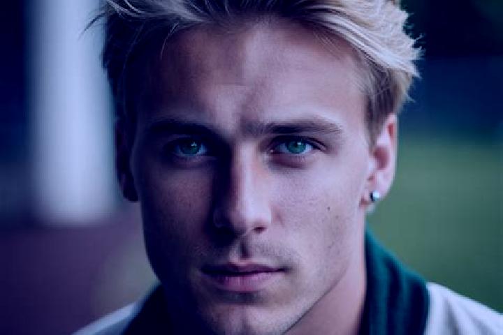 Riley, 21, a platinum blonde green-eyed slavic companion based in Santa Maria del Monte. Offering OWO, GFE, Couples, A-Level. Available for incall and outcal...