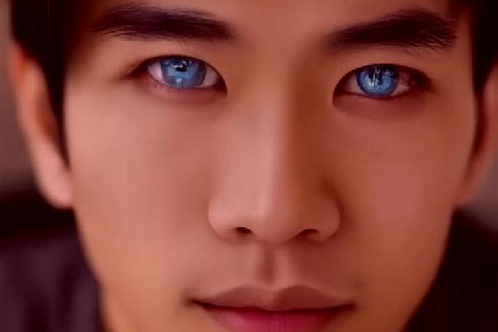 Riley, 21, a red blue-eyed asian companion based in Navacoyan. Offering Duos, Tantra, OWO, Dinner Date. Available for incall and outcall, day and evening dates.