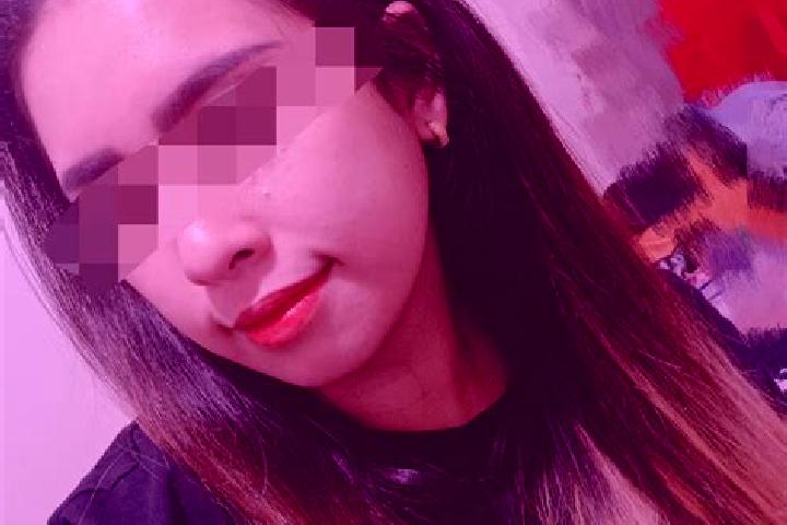 Riley, 21, a red dark-eyed asian companion based in Emet. Offering Overnight, OWO, Roleplay. Available for incall and outcall, overnight bookings available.
