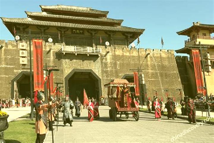 Riley, 21 — Escort in Hengdian, China