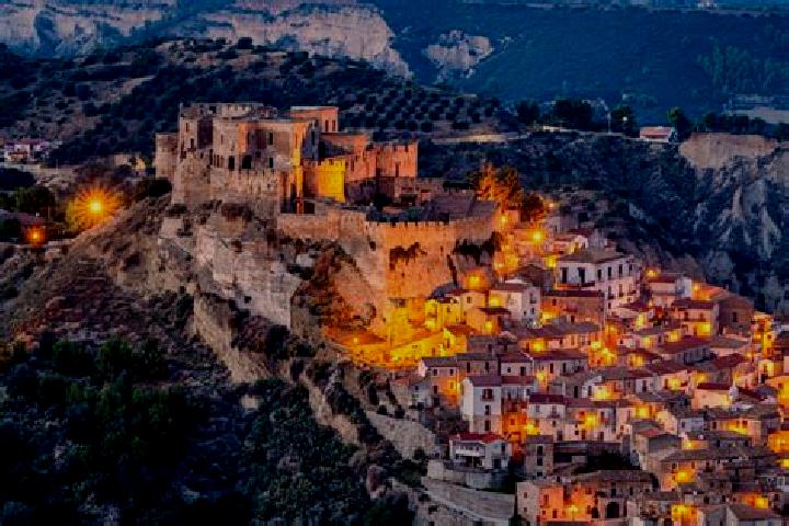 Riley, 21 — Escort in Rocca Imperiale Marina, Italy
