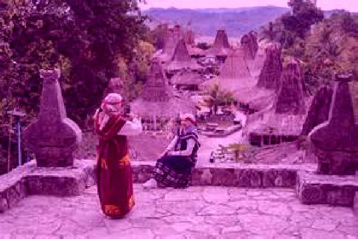 Riley, 21 — Escort in Tebara, Indonesia