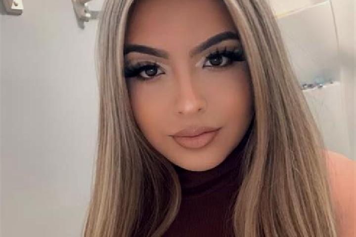Riley, 22, a blonde brown-eyed latina companion based in Dorcheh Piaz. Offering Dinner Date, Striptease, Overnight, CIM. Available for incall and outcall, ov...
