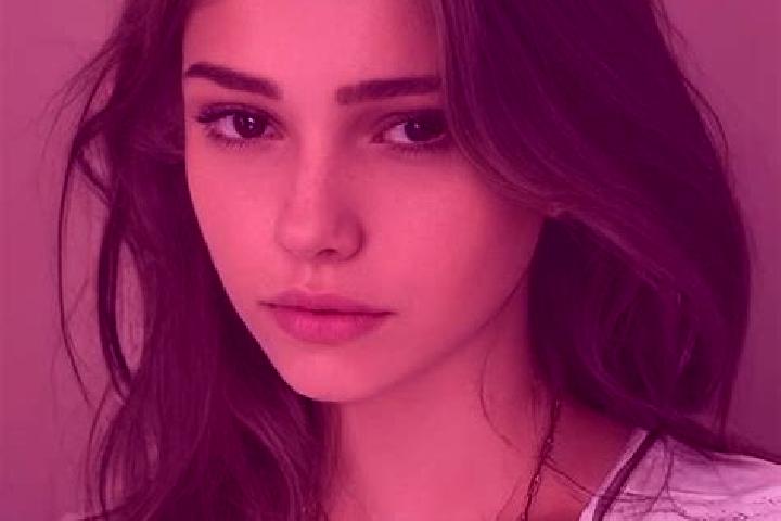 Riley, 22, a chestnut dark-eyed slavic companion based in Beaufort. Offering Duos, Massage, Girlfriend Experience, Striptease. Available for incall and outca...