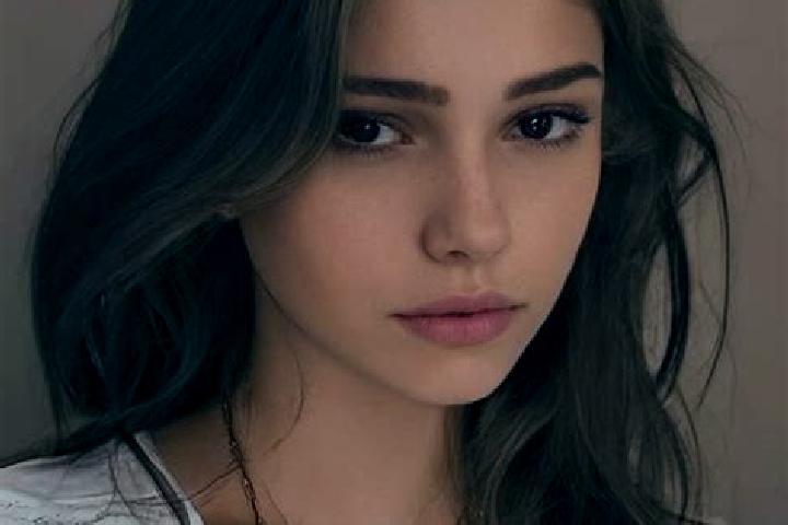 Riley, 22, a chestnut dark-eyed slavic companion based in Polazzo. Offering 69, Roleplay, Deep French Kissing. Available for incall and outcall, overnight bo...