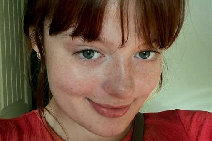 Riley, 22, a red brown-eyed european companion based in Ngorla. Offering Prostate Massage, Dinner Date, Domination. Available for incall and outcall, overnig...