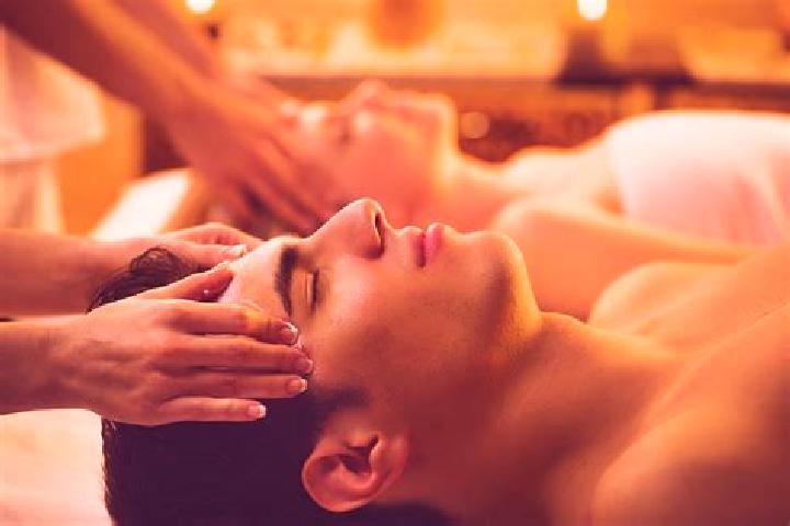 Riley, 22, a red dark-eyed indian companion based in Serra do Mel. Offering Erotic Massage, A-Level, Prostate Massage, Deep French Kissing, Dinner Date. Avai...