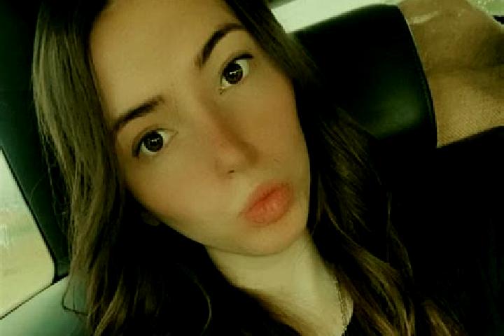 Riley, 22 — Escort in Almeneches, France