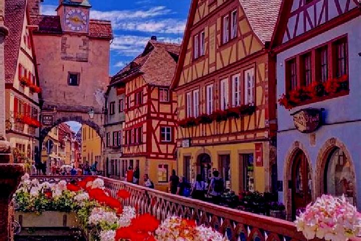 Riley, 22 — Escort in Kirchweidach, Germany