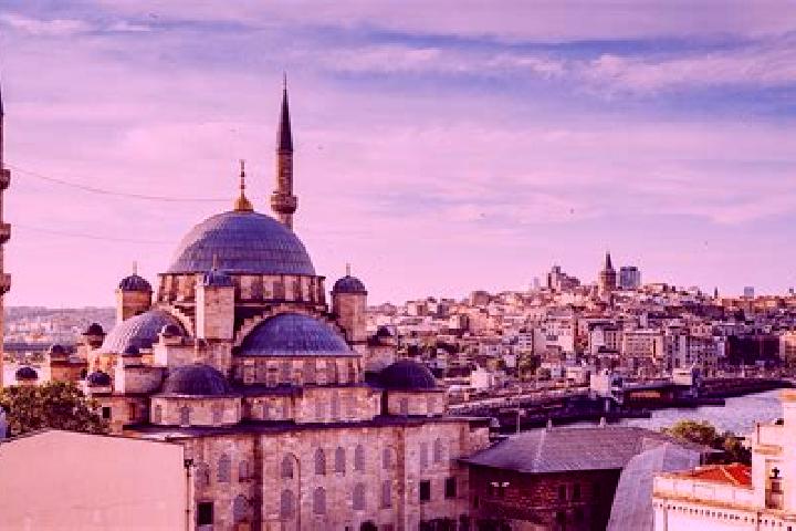 Riley, 22 — Escort in Tarabya, Turkey