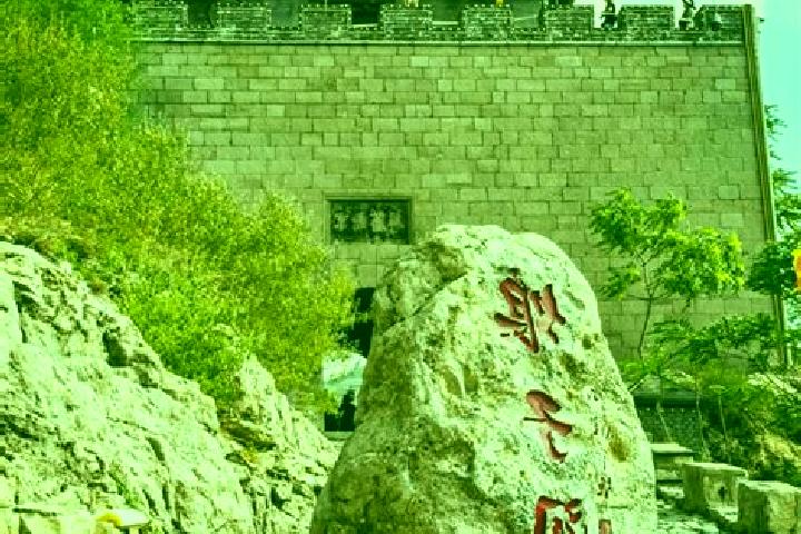 Riley, 22 — Escort in Yangquan, China