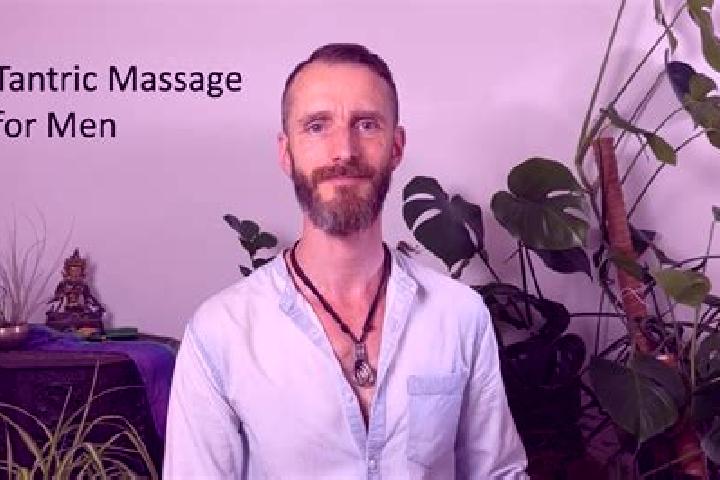 Riley, 23, a auburn brown-eyed indian companion based in Berlaimont. Offering Massage, Tantra, CIM. Available for incall and outcall, day and evening dates.