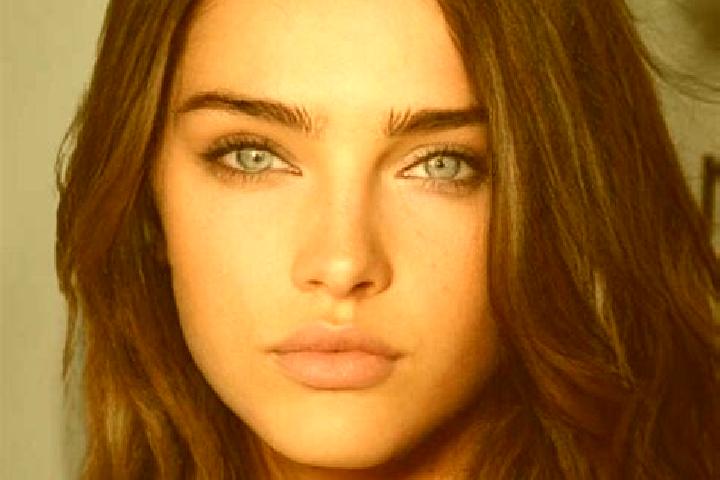 Riley, 23, a brunette blue-eyed mediterranean companion based in Lisle-en-Rigault. Offering GFE, Party Girl, Roleplay, Domination, OWO. Available for incall ...
