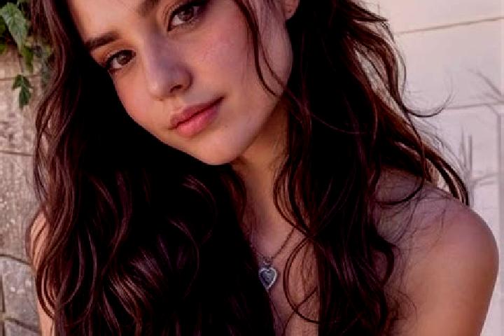 Riley, 23, a dark blonde hazel-eyed slavic companion based in Punata. Offering Roleplay, Girlfriend Experience, Couples, Party Girl, A-Level. Available for i...