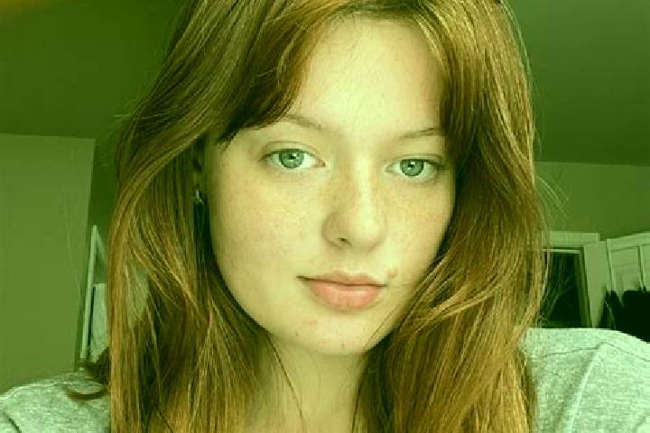 Riley, 23, a red brown-eyed mixed companion based in Brieden. Offering A-Level, Party Girl, CIM. Available for incall and outcall, day and evening dates.