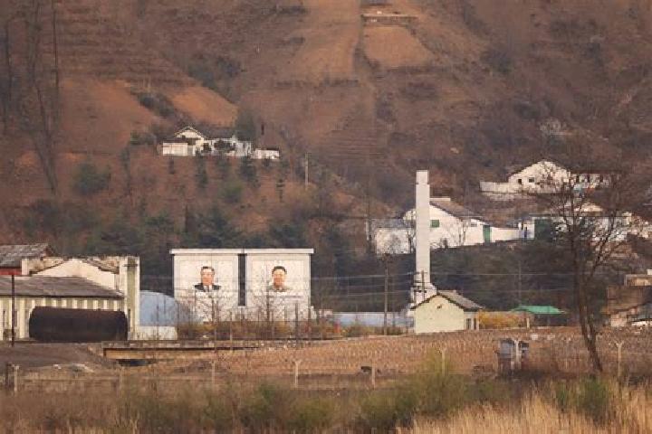 Riley, 23 — Escort in Chongju, North Korea