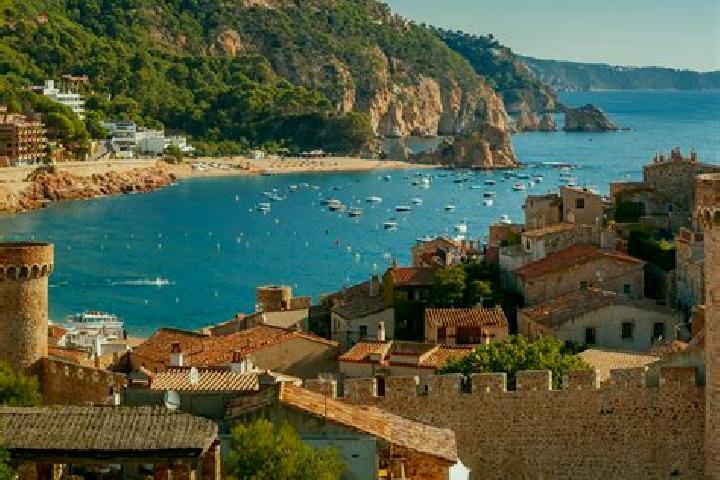 Riley, 23 — Escort in Iscar, Spain