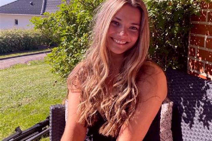 Riley, 23 — Escort in Neder Holluf, Denmark