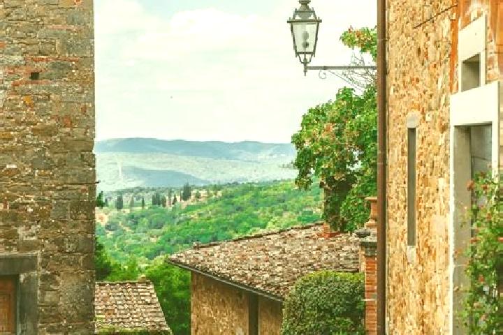 Riley, 23 — Escort in Panzano in Chianti, Italy