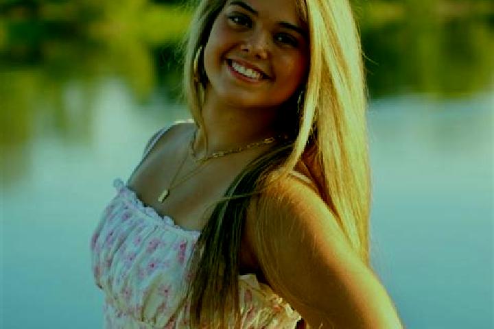 Riley, 23 — Escort in Powhatan Point, United States