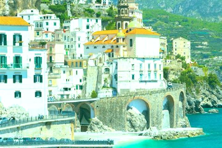 Riley, 23 — Escort in Riccia, Italy
