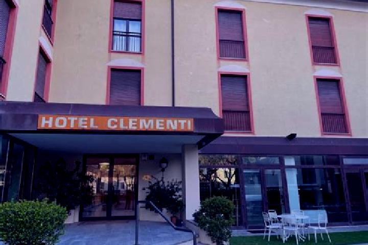 Riley, 23 — Escort in Salice Terme, Italy