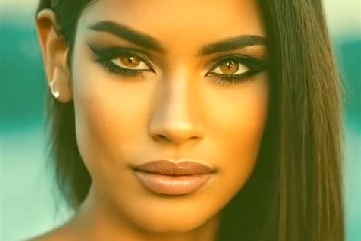 Riley, 24, a black dark-eyed latina companion based in Doljani. Offering A-Level, Massage, Domination, BDSM, 69. Available for incall and outcall, overnight ...