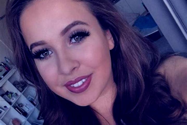 Riley, 24, a blonde brown-eyed caribbean companion based in Anatoliko. Offering Couples, Striptease, CIM. Available for incall and outcall, day and evening d...