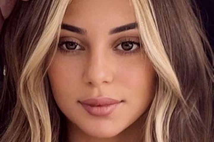 Riley, 24, a blonde brown-eyed middle eastern companion based in Guarare. Offering BDSM, Prostate Massage, Erotic Massage, Party Girl. Available for incall a...