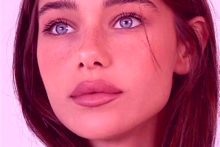 Riley, 24, a brunette brown-eyed indian companion based in Lele. Offering 69, Erotic Massage, Couples. Available for incall and outcall, day and evening dates.
