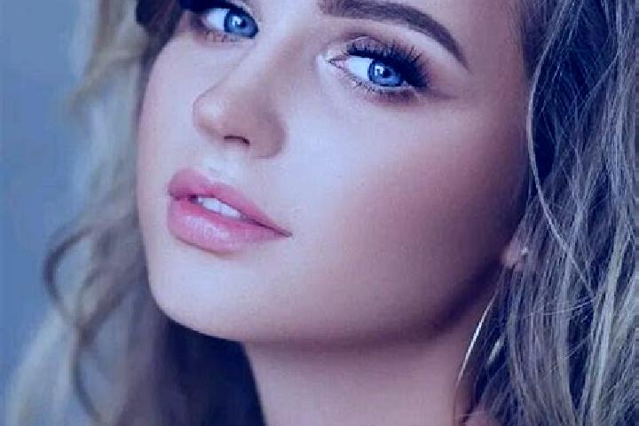 Riley, 24, a dark blonde blue-eyed slavic companion based in Cowan. Offering Deep French Kissing, Dinner Date, Girlfriend Experience, Overnight, Couples. Ava...