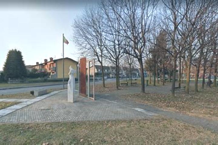 Riley, 24 — Escort in Calcinate, Italy