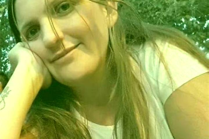 Riley, 24 — Escort in Hijes, Spain