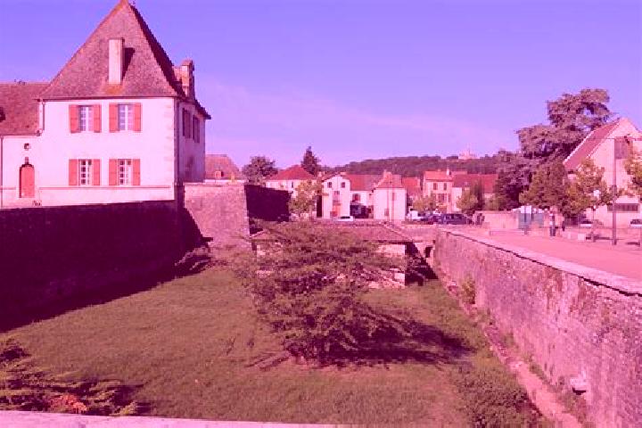 Riley, 24 — Escort in Sennecey-les-Dijon, France