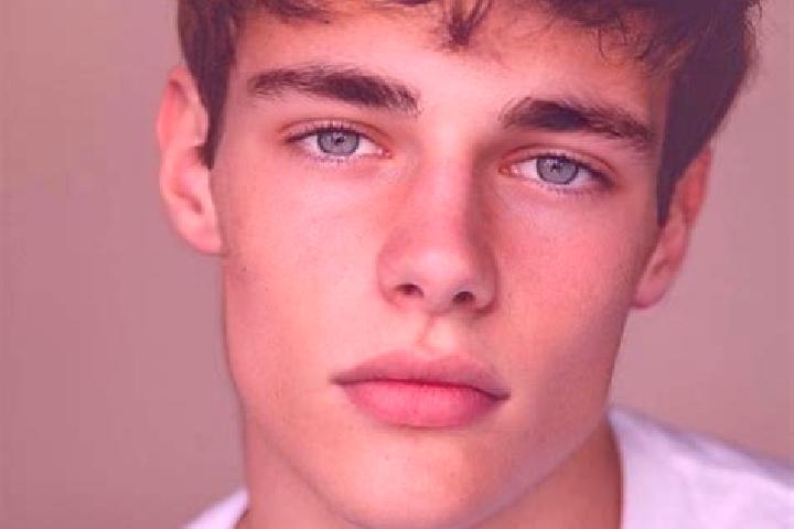 Riley, 25, a blonde brown-eyed caucasian companion based in Rolim de Moura do Guapore. Offering BDSM, 69, OWO. Available for incall and outcall, overnight bo...